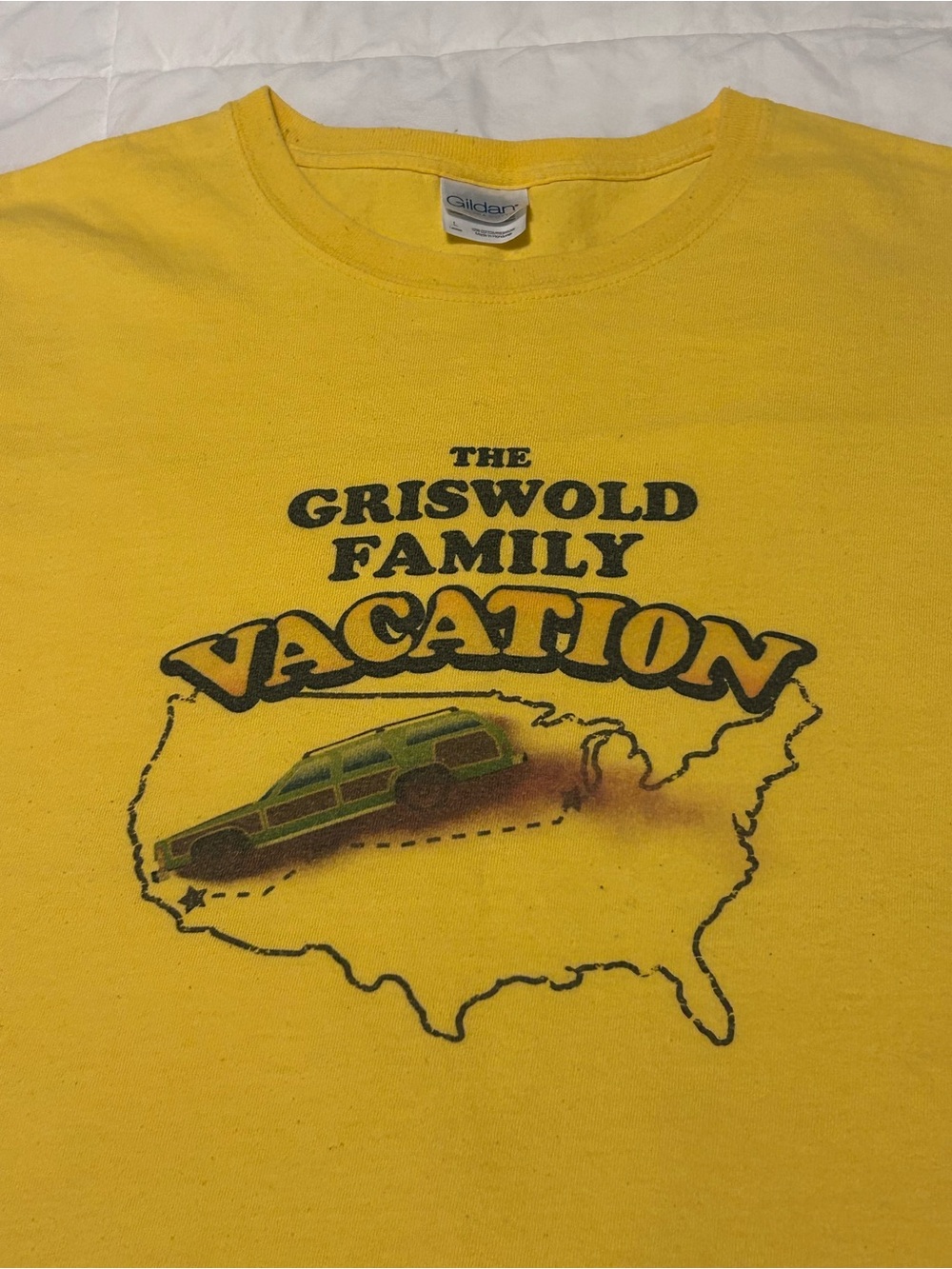 Griswold Family Vacation ladies L cap sleeve T-Shirt GUC yellow Truckster